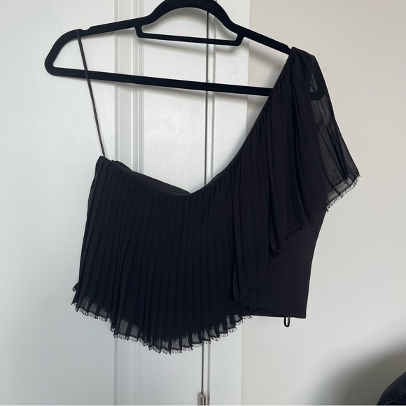 NICHOLAS black one shoulder crop top 🎄 Holiday Sale ✨ - Picture 6 of 8
